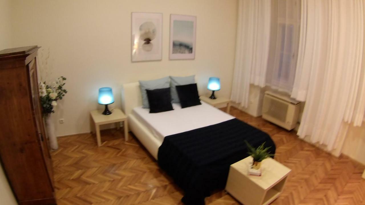 Opera Dream Apartment Budapest Ngoại thất bức ảnh